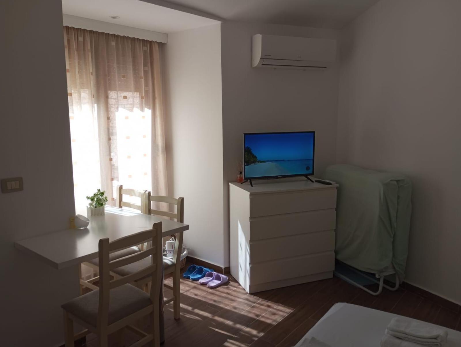 Mario Rooms Sarandë Exterior foto